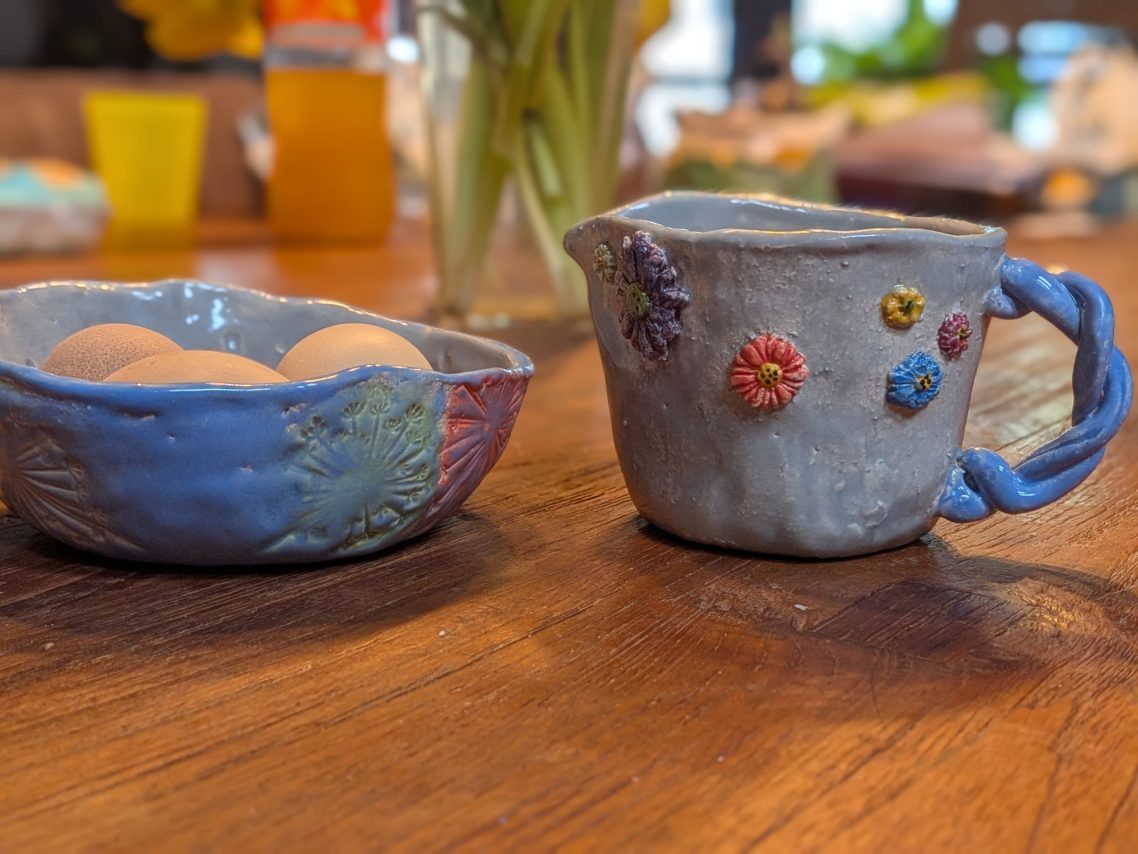 Milchkännchen und Schale